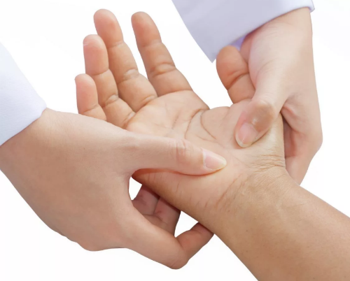 вазомоторные нарушения кистей рук